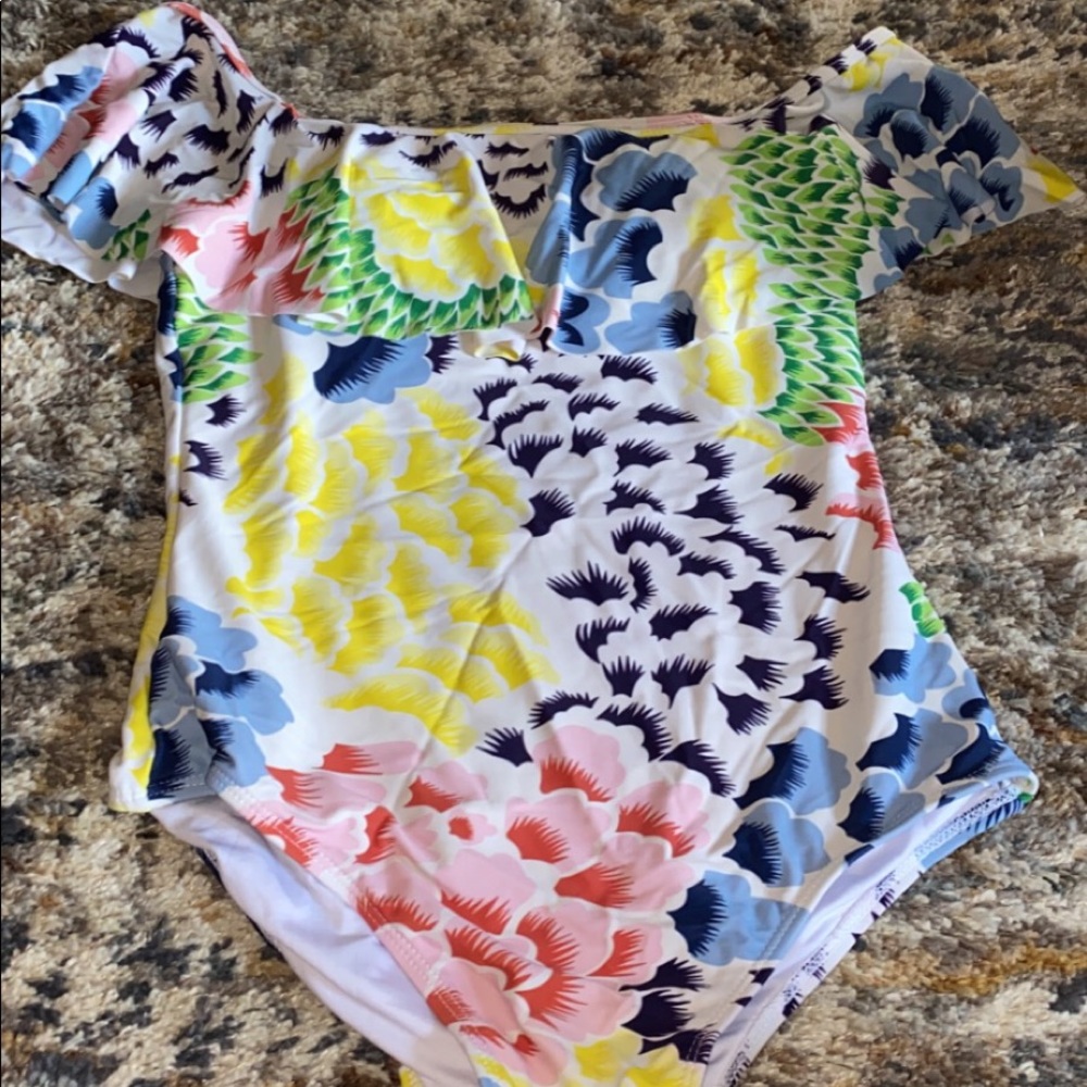 Bathing suit